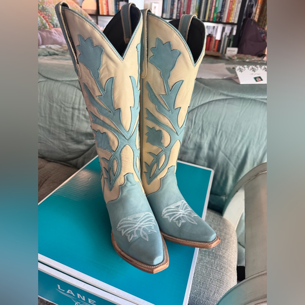 Lane Jolene Blue and Cream Floral Heeled Boots - Picture 6 of 13